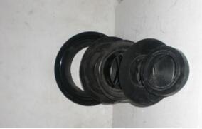 緩沖托輥配件價(jià)格